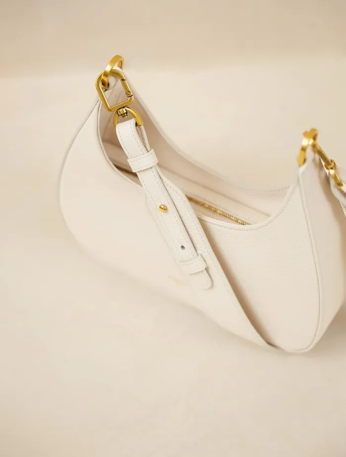Alria Foam Women Bobbies Bags