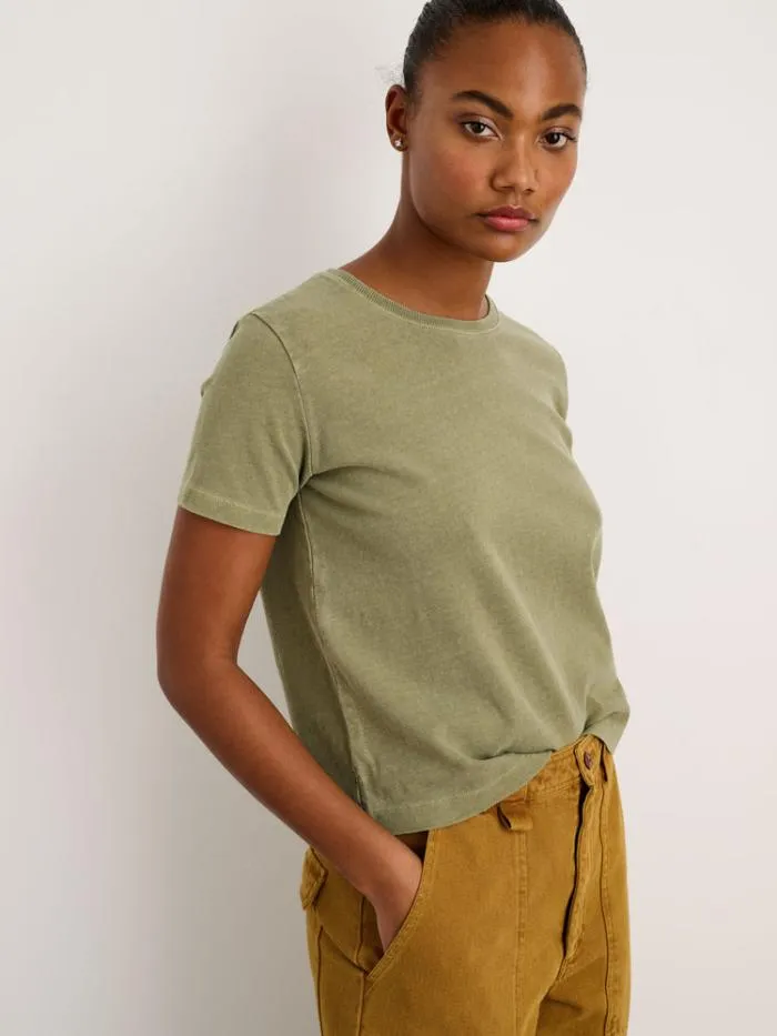 Alex Mill Tees Tanks Scout Crewneck Tee In Vintage Wash Army Olive 8211 Women