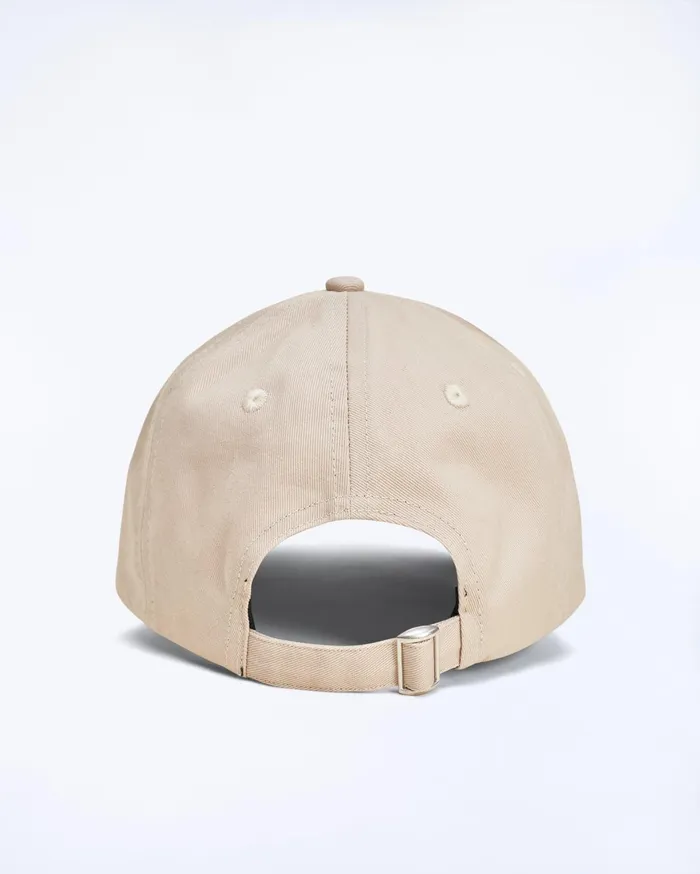 From Future Caps Curved Visor Cap Club Sand