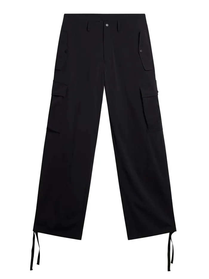 JLindeberg Cosmo Tech Cargo Pants Men Trousers