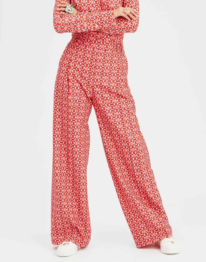 La Doublej Loose Pants Sugar Rush Red In Compact Jersey Women Shorts and Pants