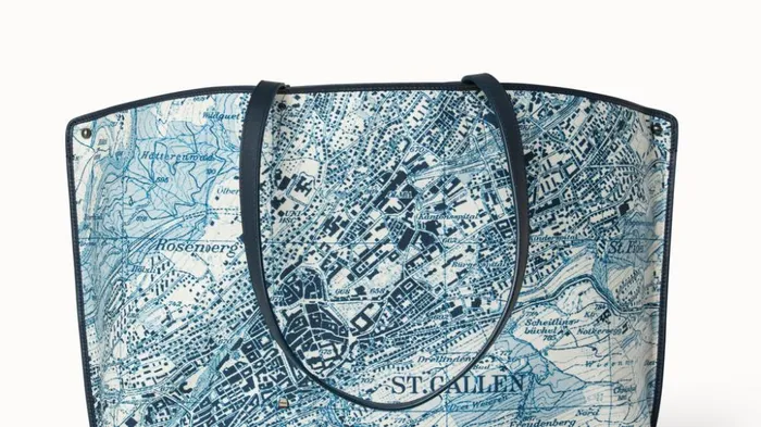 Medium Shoulder Bag In Printed Cotton Fabric Alabasterpacific Women Akris Tote Bags