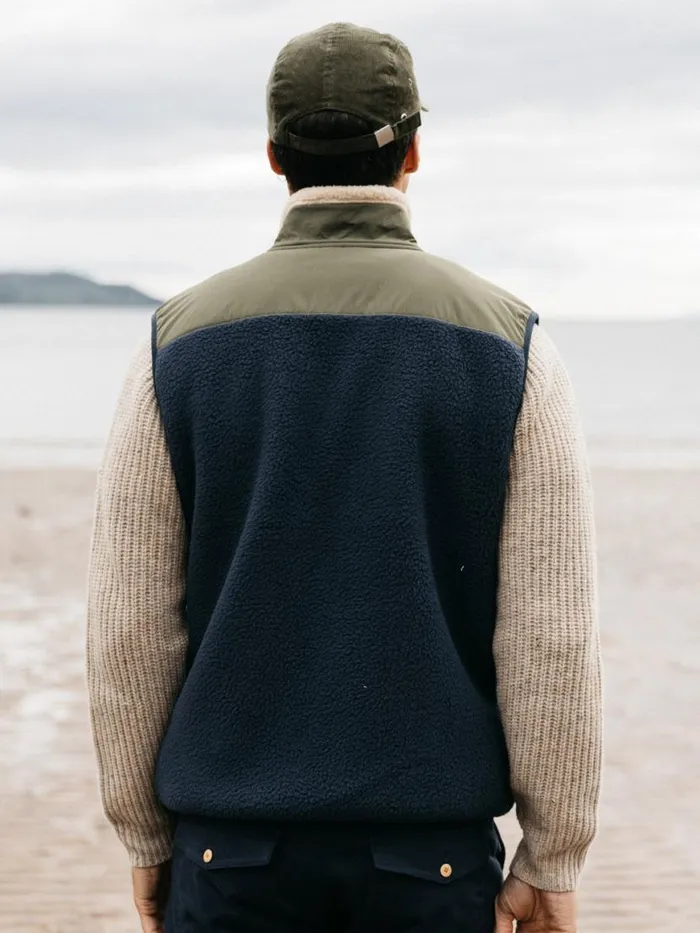 Men Bolster Fleece Gilet Oatmealnavy Finisterre Fleece