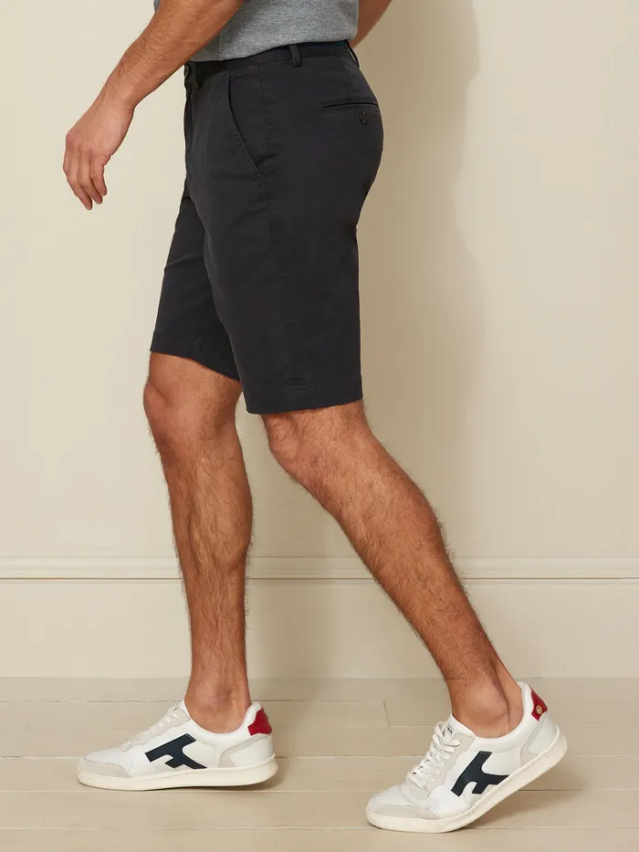 Men Cyrillus Clothing Straight Leg Stretch Cotton Bermuda Shorts Marine