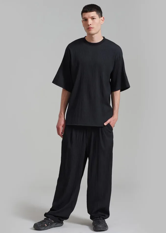 Men Eliott Crinkle Tee 8211 Black The Frankie Shop Tops
