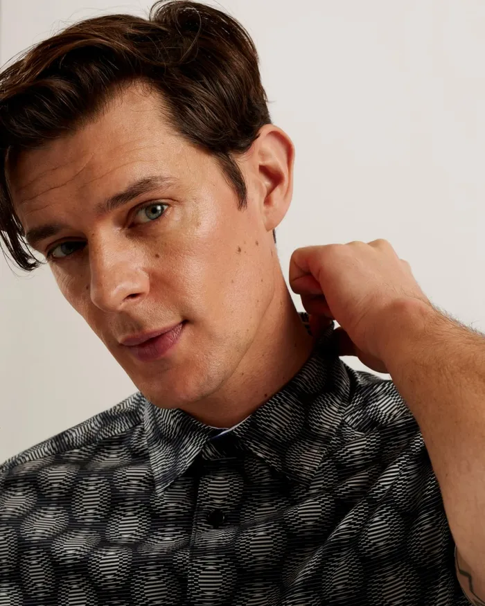 Men PEARSHO 8211 Short Sleeve Circle Geometric Shirt Black Ted Baker Shirts Men PEARSHO 8211 Short Sleeve Circle Geometric Shirt Black Ted Baker Shirts
