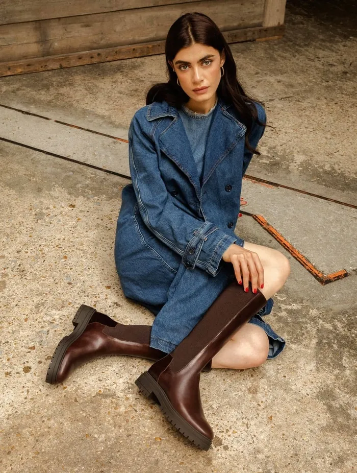 Naomi Irish Coffee Women Bobbies Knee High Boots