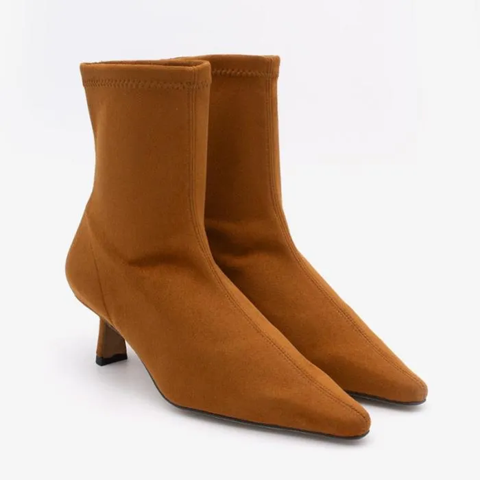 ngel Alarcn Boots And Booties Woman NELLY 8211 Elastic Pointed Ankle Boots With Low Heels