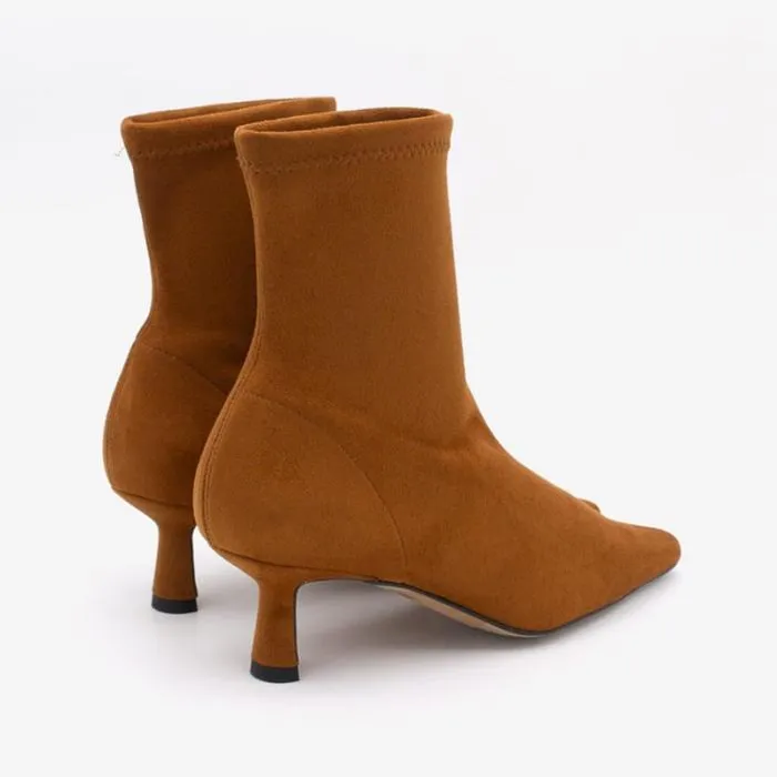 ngel Alarcn Boots And Booties Woman NELLY 8211 Elastic Pointed Ankle Boots With Low Heels
