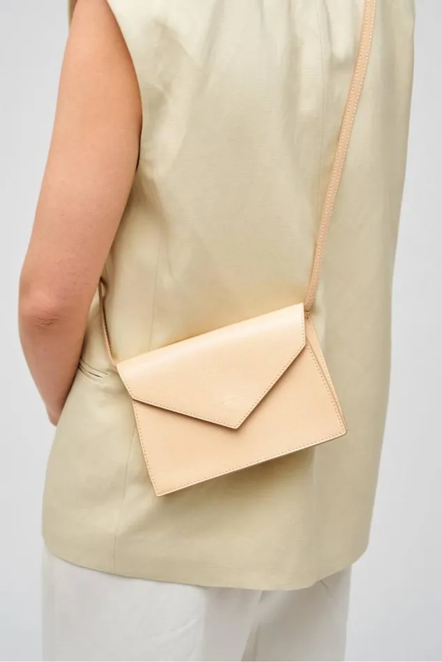 Oroton Clutches Mia Texture Clutch Honey Nougat 8211 Women