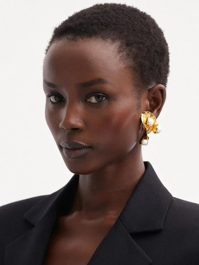 Oscar De La Renta Abstract Leaf Pearl ClipOn Earrings Gold Women Earrings