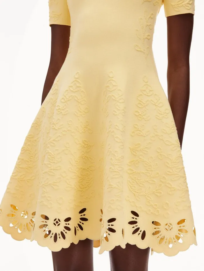 Oscar De La Renta Eyelet Jacquard Dress Banana Women Dresses