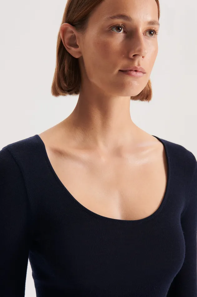 Scanlan Theodore BABYWOOL SCOOP NECK NAVY ALL Women Knitwear Scanlan Theodore BABYWOOL SCOOP NECK NAVY ALL Women Knitwear