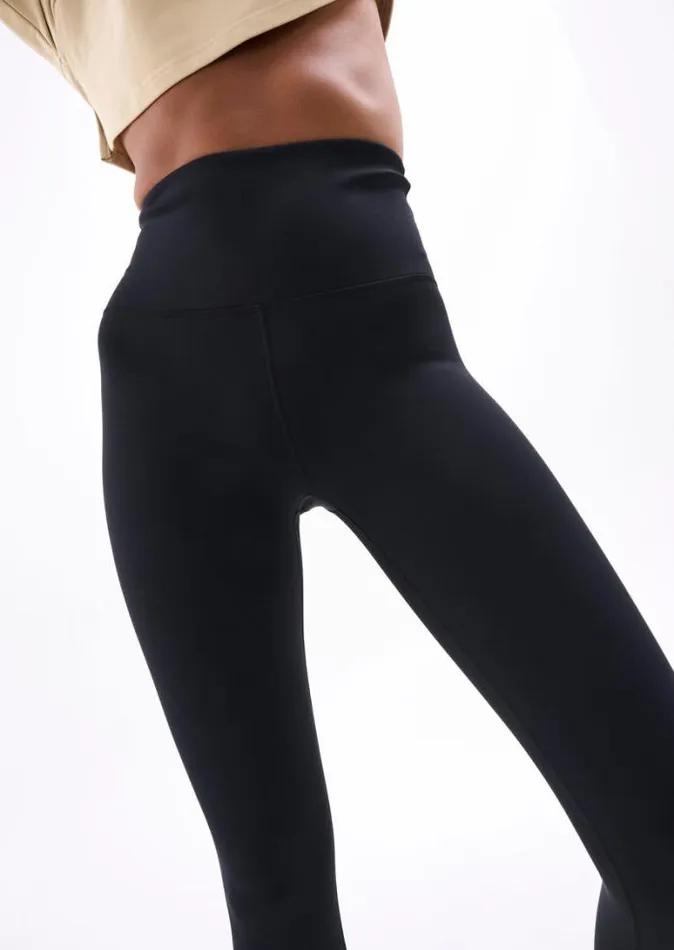 Shop BASERUNNER LEGGING IN BLACK PE Nation Leggings