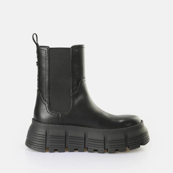 Shop Boots and AnkleBoots BUFFALO Ava Chelsea Men Black