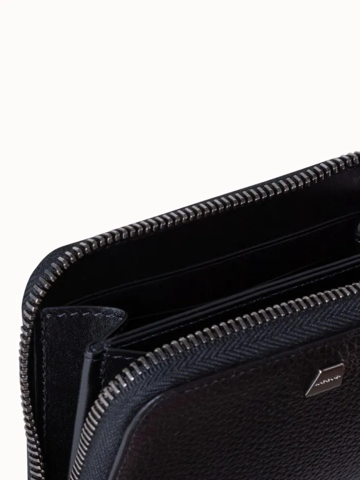 Small Zip Around Wallet In Leather Black Women Akris Wallets