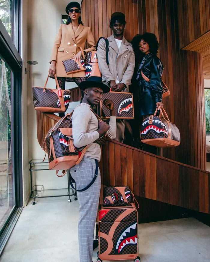 SPRAYGROUND Backpacks HENNY AIR TO THE THRONE BACKPACK DLXV 8211 Universal SPRAYGROUND Backpacks HENNY AIR TO THE THRONE BACKPACK DLXV 8211 Universal