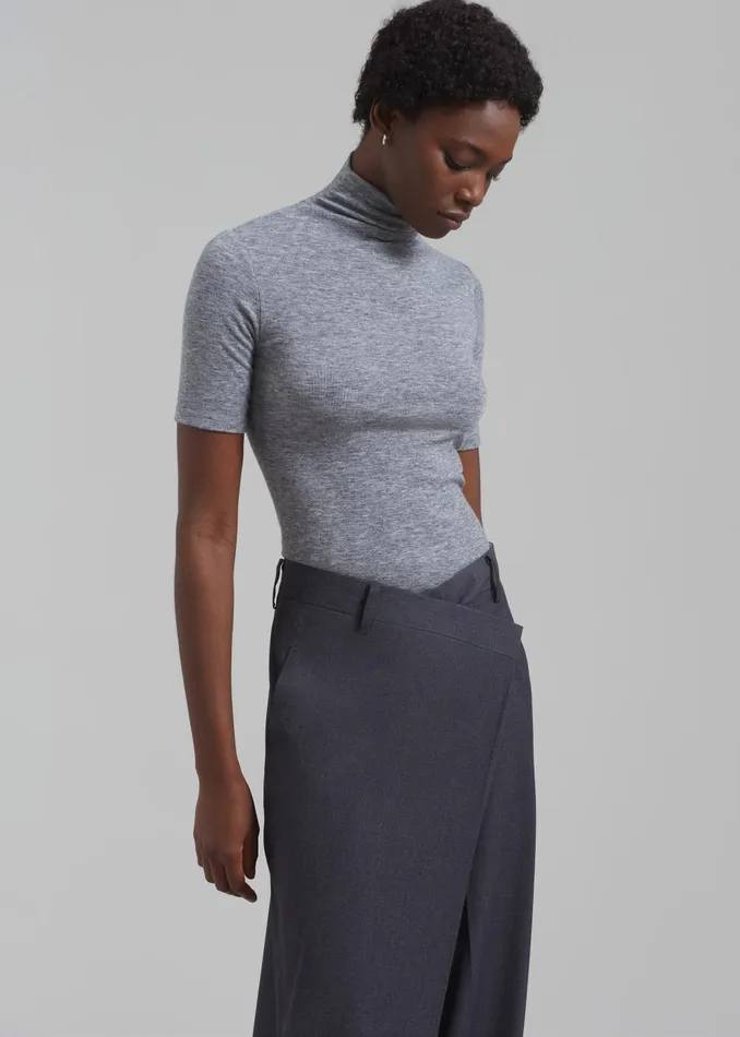 Women Amelia Mockneck Top 8211 Grey The Frankie Shop Tops