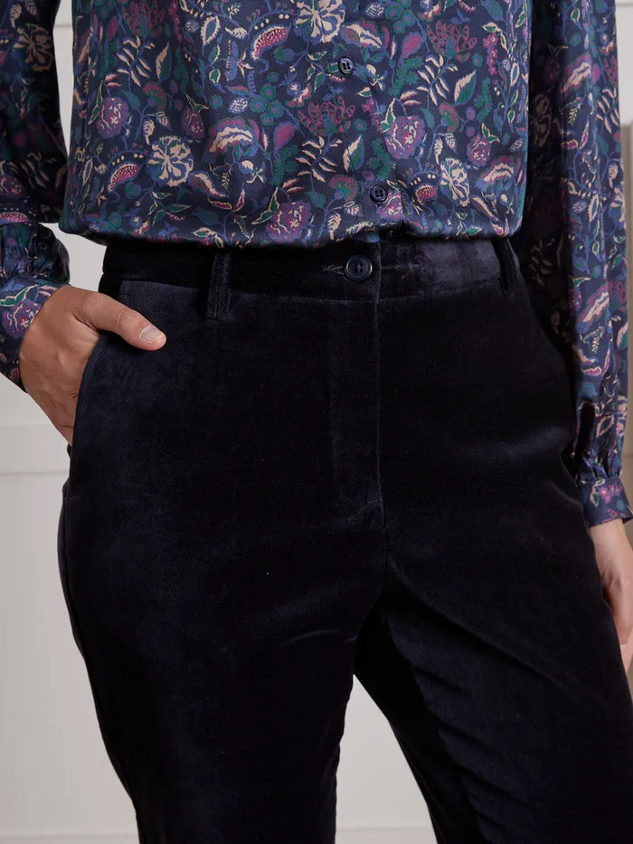 Women Cyrillus Clothing Estelle Velour Cigarette Trousers Encre