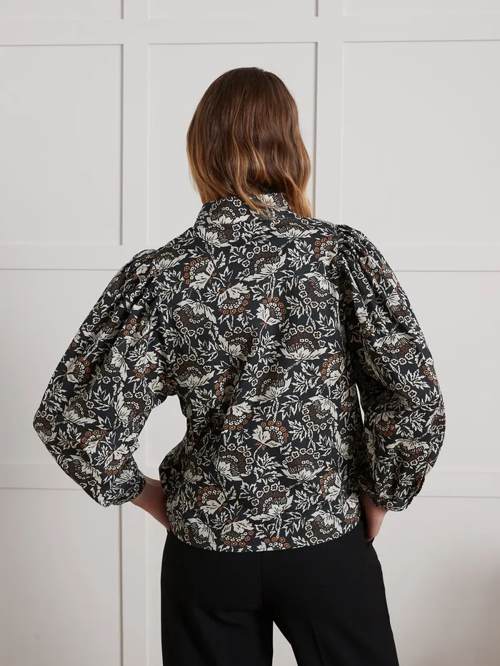 Women Cyrillus Clothing Pablo Piatti Amelia Print Blouse With Balloon Sleeves Imp Amelia Navy Noir