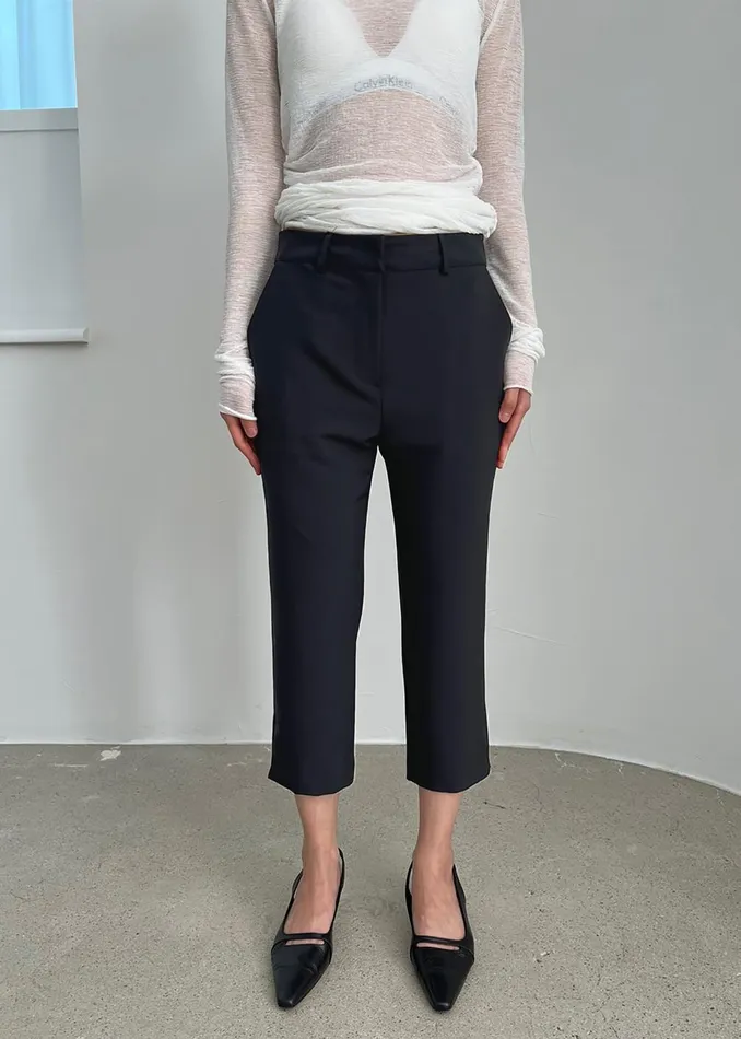 Women Emersyn Capri Pants 8211 Black The Frankie Shop Bottoms