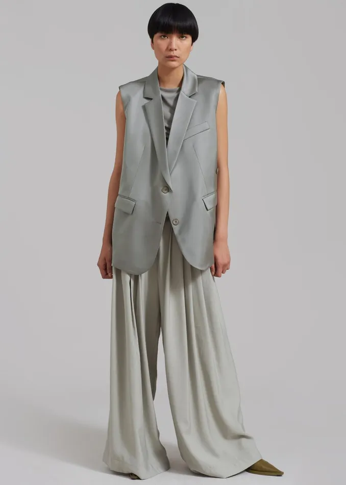 Women Everly Satin Vest 8211 Eucalyptus The Frankie Shop Outerwear
