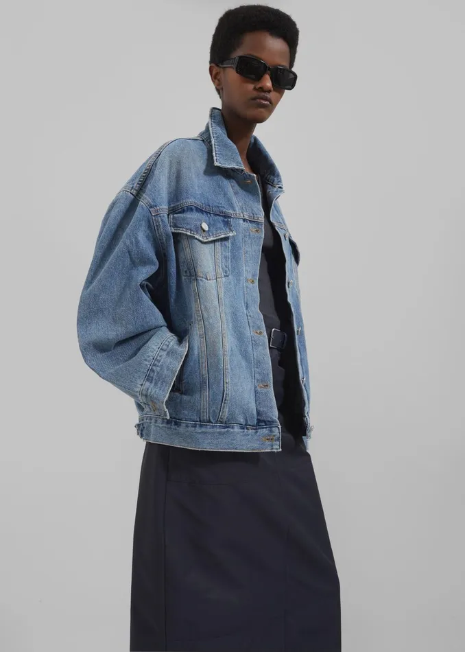 Women Katell Denim Jacket 8211 Worn Wash The Frankie Shop Outerwear