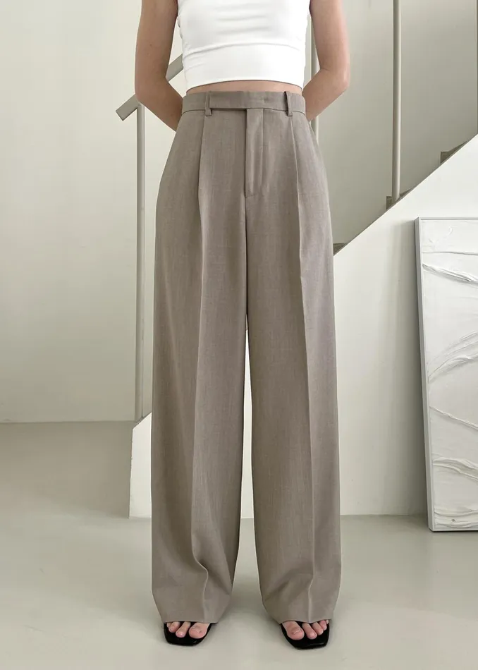 Women Nessi Pintuck Trousers 8211 Taupe The Frankie Shop Bottoms
