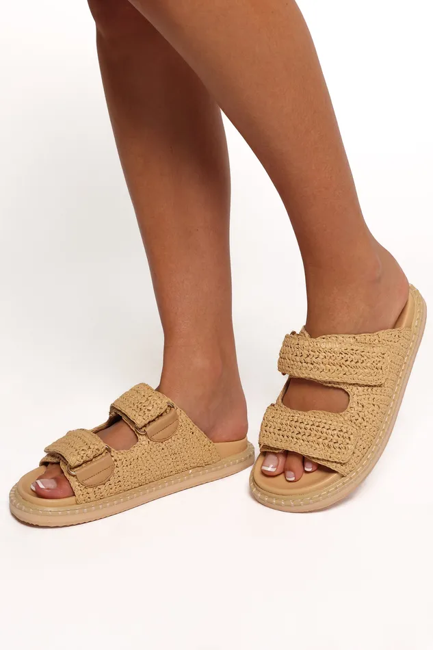 Women petalandpup Payo Slide 8211 Natural Raffia Natural Raffia Sandals