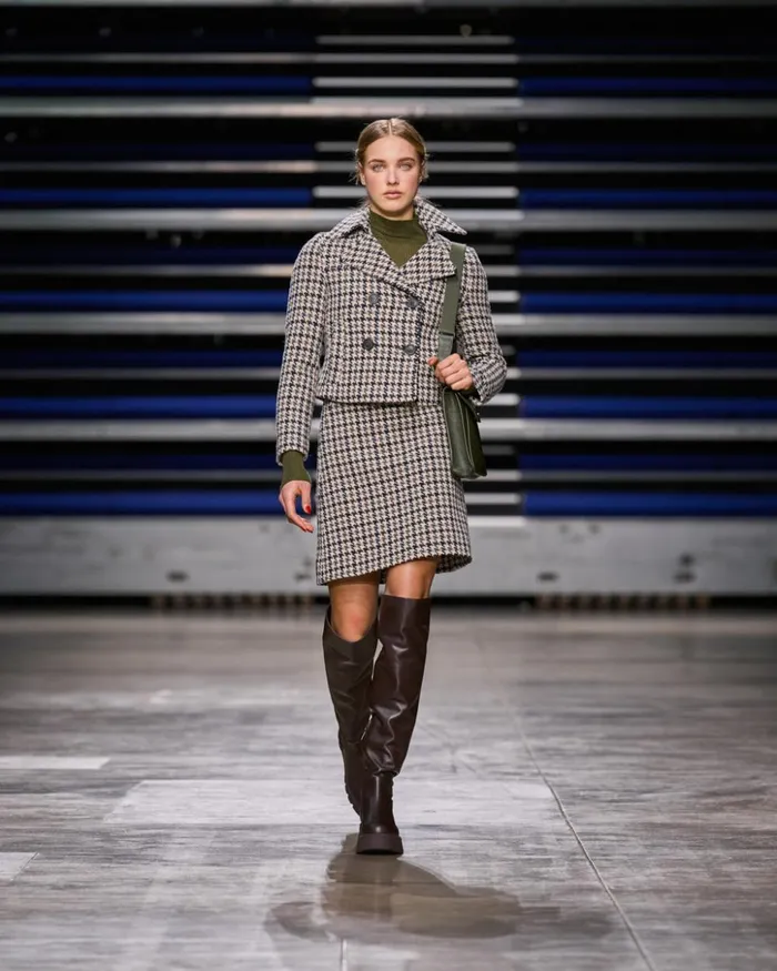 Wool Short Jacket With Houndstooth Pattern Greigeblack Women Akris Jackets
